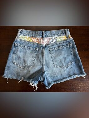 PacSun Jean Shorts - Women’s Vintage, High Rise, Button Fly Jean Shorts. Size 24